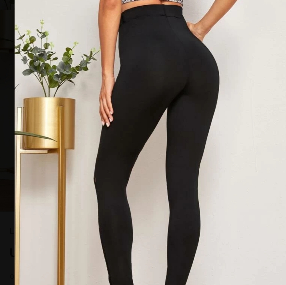 *SOLD*Merc*Lace Detail Leggings - Picture 3 of 6